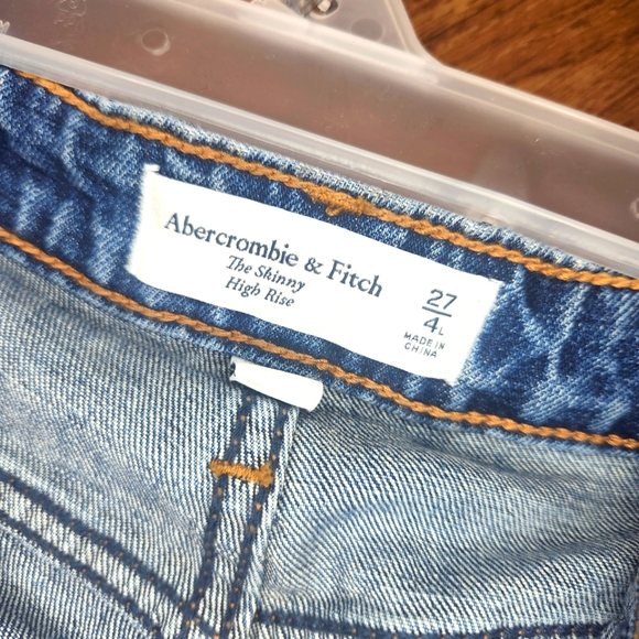 New with tags Abercrombie and Fitch jeans - Picture 7 of 7